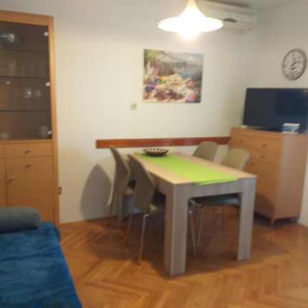 Apartments Picolo Paradiso Miljenko Debelic Barbat na Rabu Eksteriør billede