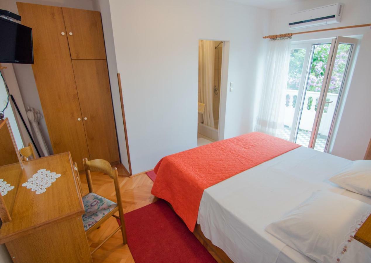 Apartments Picolo Paradiso Miljenko Debelic Barbat na Rabu Eksteriør billede